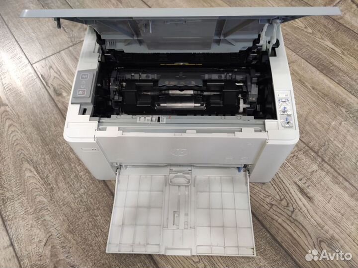 Лазерный принтер с Wi-Fi HP LaserJet m106w