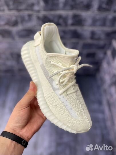 Кроссовки adidas