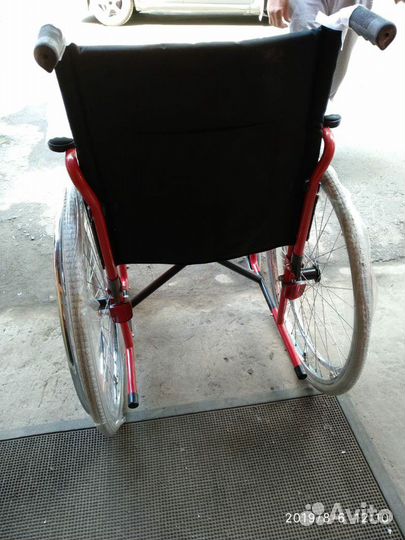 Инвалидная коляска