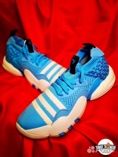 Баскетбольные кроссовки adidas Trae Young 2