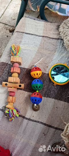 Игрушки для попугаев