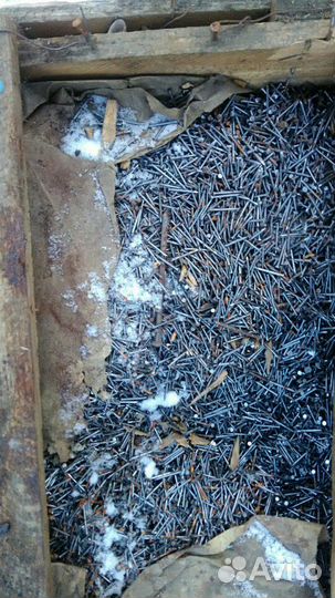 Гвозди ящик