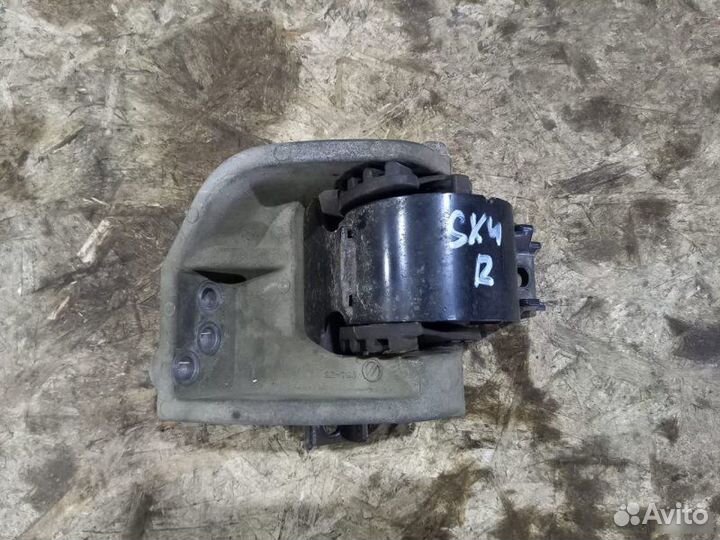 Подушка двигателя Suzuki Sx4 1.6L 2009—2014