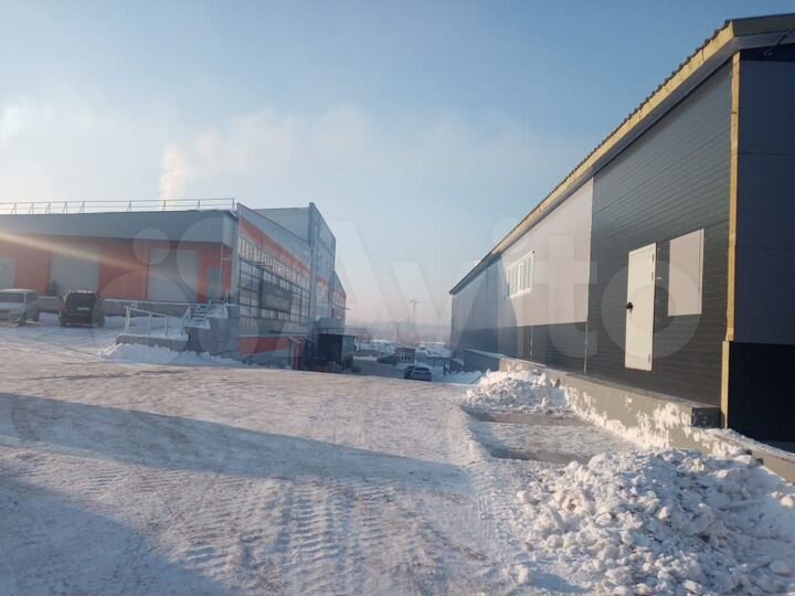 Продам склад, 700 м² первая линия