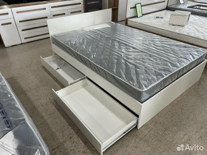 Кровать двуспальная 160см