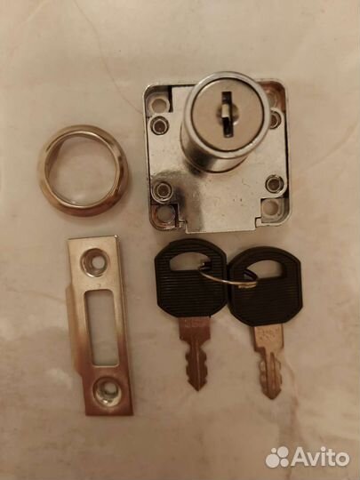 Мебельный замок