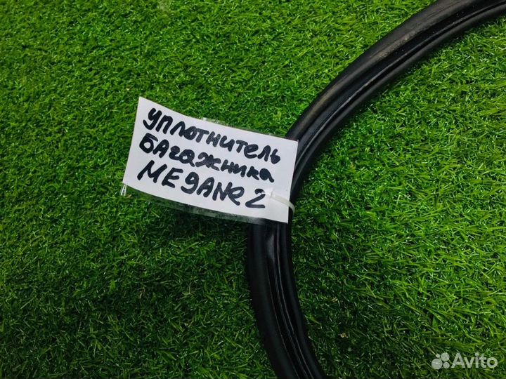 Уплотнитель багажника Renault Megane 2