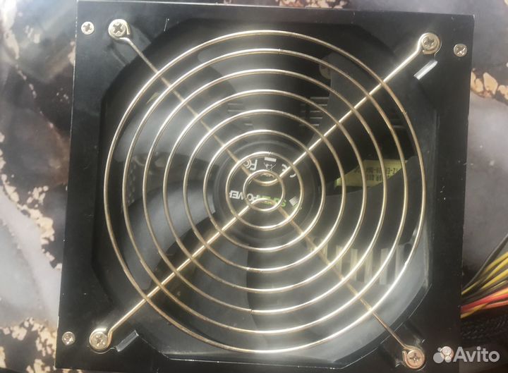 Компьютерный блок питания 750w