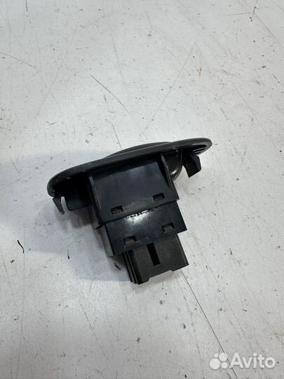 Kia Spectra кнопка стеклоподъемника