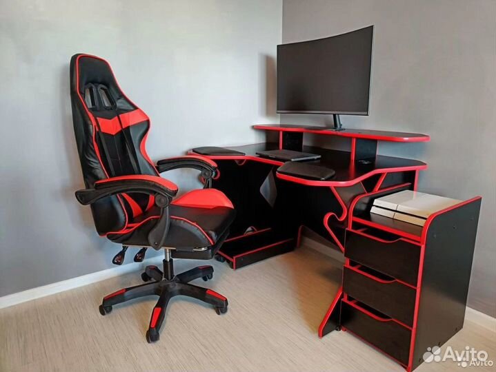 Геймерский стол игровой стол