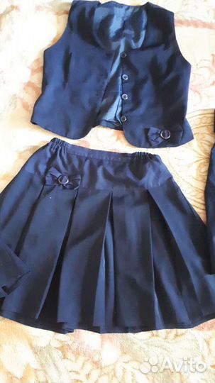 Юбка и жилетка