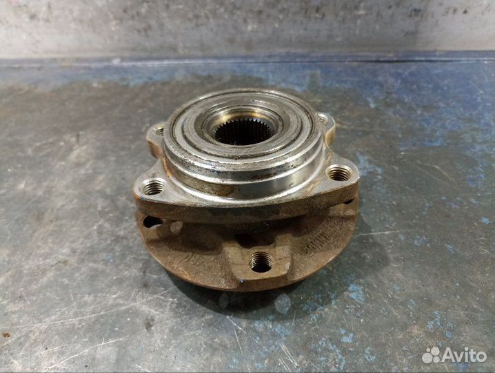 Ступица передняя Audi A4 B7