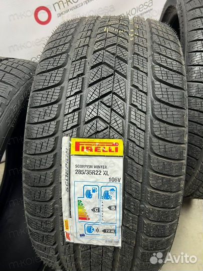 Pirelli Scorpion Winter 325/30 R22