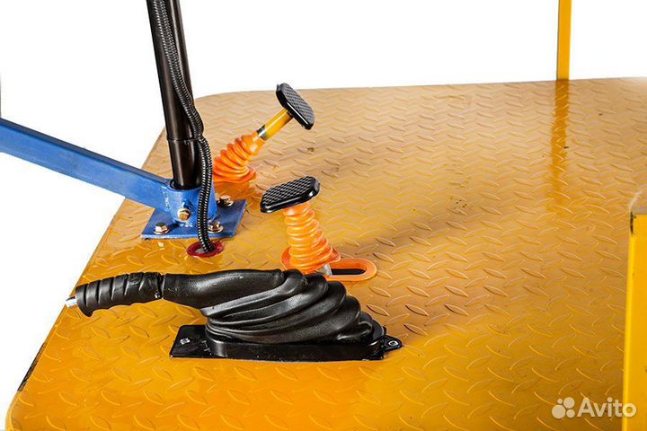 Грузовая электротележка RuTrike склад 2000 New