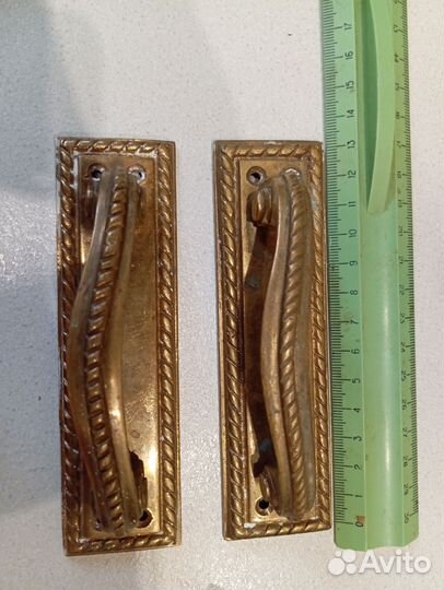 Старинные дверные, оконные, мебельные ручки