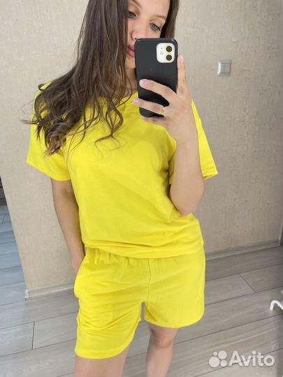 Костюм женский