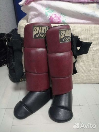 Щиткизащитные для ног