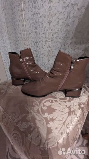 Сапожки женские