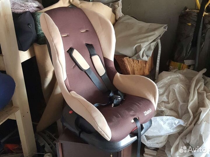 Детское автокресло zlatek