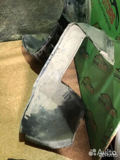 Подкрылок передний правый Nissan Primera Р11 2.0