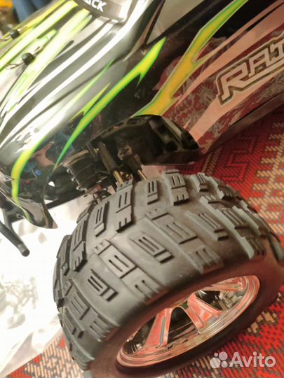 Радиомодель(электро) монстр-трака 1:8(70см)новая