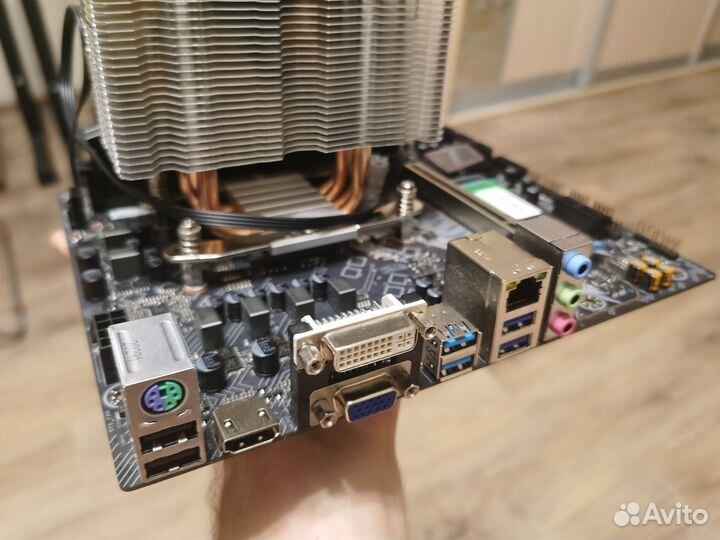 Материнская плата am4 B550