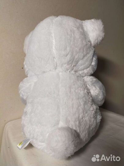 Медведь плюшевый