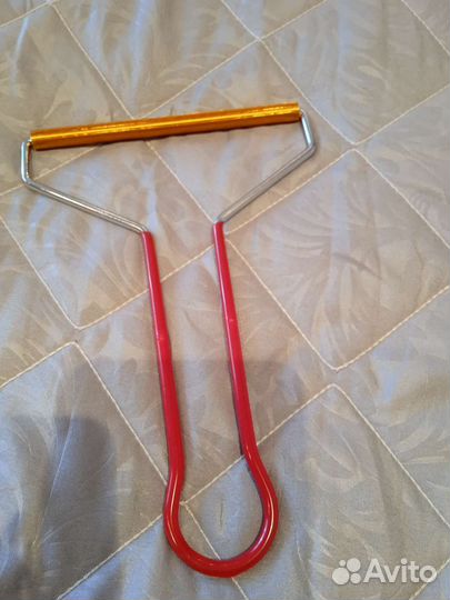 Скребок для удаления катышкек и шерсти животных