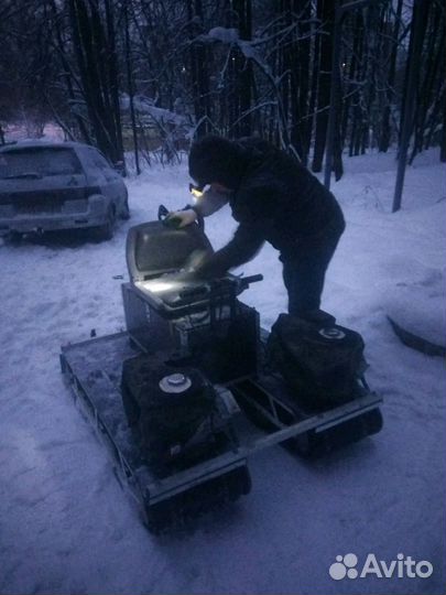 Гусеничный снегоход-вездеход