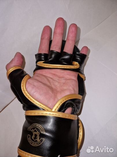 Перчатки MMA Venum