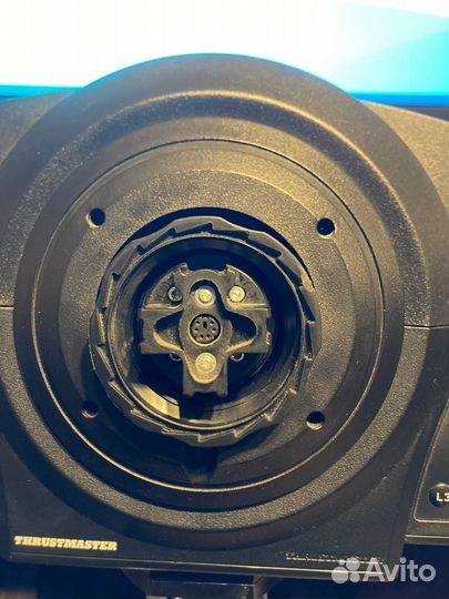 Руль thrustmaster t300