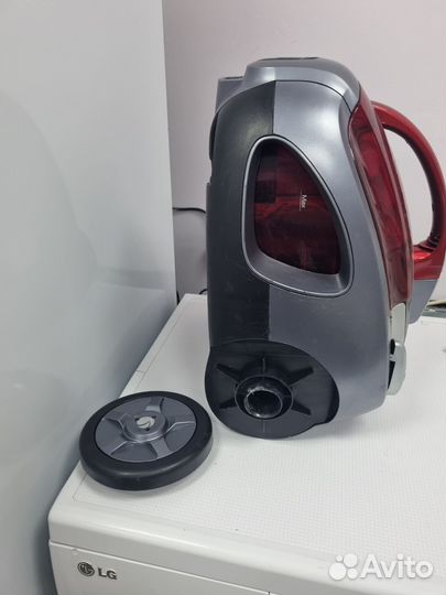 Пылесос Vitek