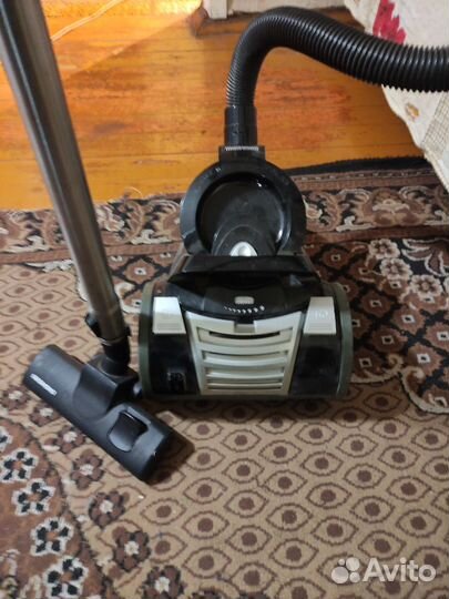 Пылесос Redmond rv-c316