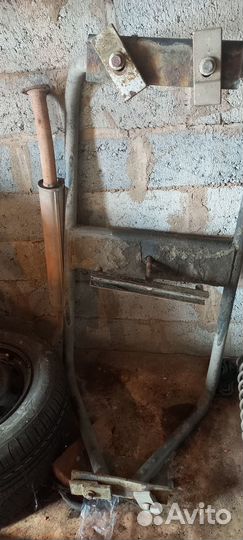 Корзина под запаски на полуприцеп