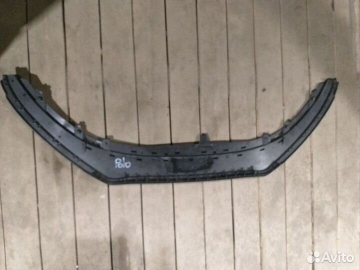 Спойлер переднего бампера Volkswagen Polo
