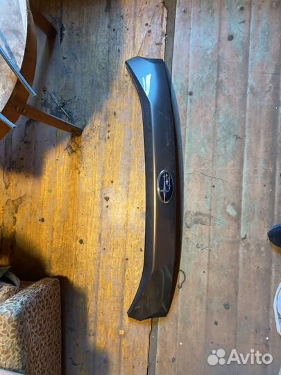 Накладка крышки багажника subsru forester