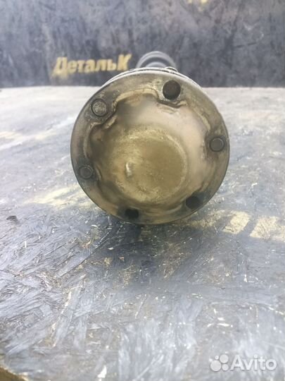 Привод задний левый mercedes Benz E 210