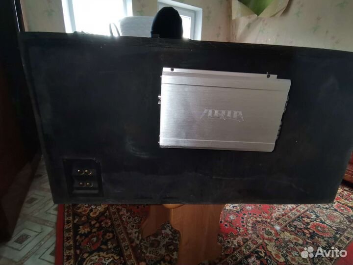 Сабвуфер и усилитель в машину