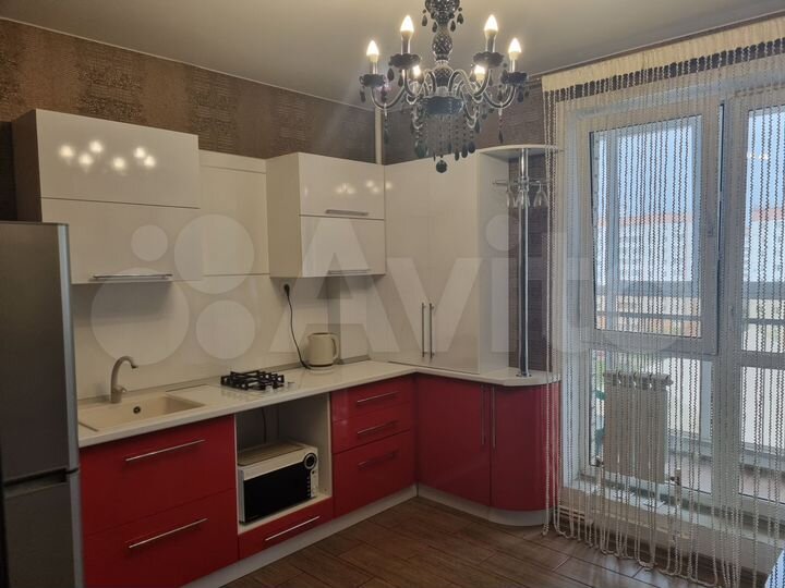 1-к. квартира, 42 м², 8/10 эт.