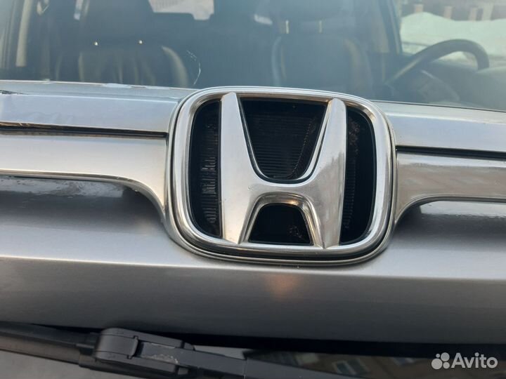 Решетка радиатора Honda Cr-V 3, дорестайл
