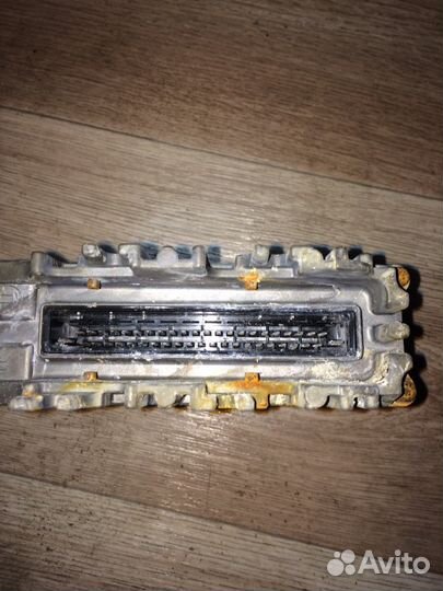 Volkswagen Passat b4 1.8 Ba0907311ad