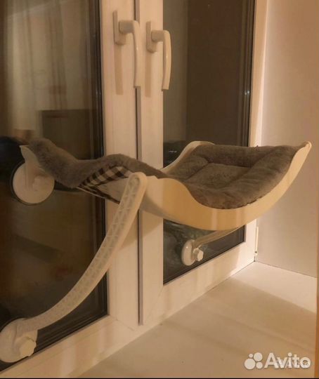 Гамак для кошек на окно