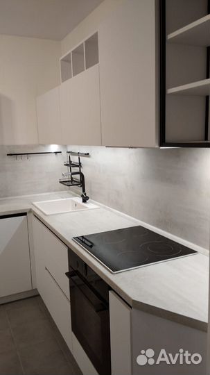 Кухонный гарнитур в студию