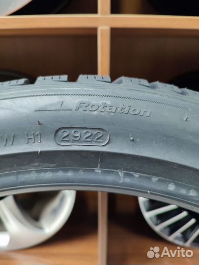 Hankook Winter I'Cept Evo 3 W330 245/40 R20 и 275/35 R20 102W