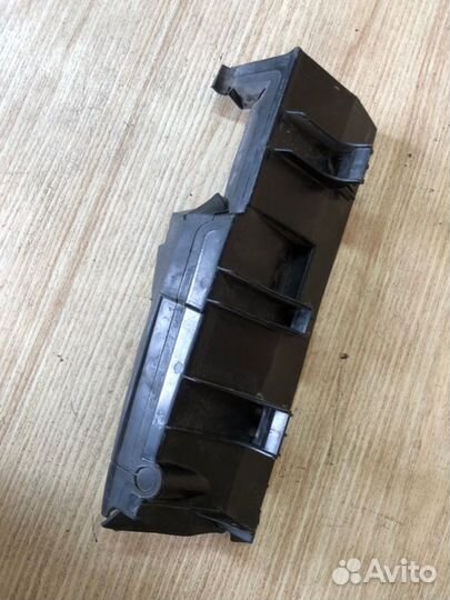 Дефлектор радиатора правый Mercedes-Benz Gla-Class