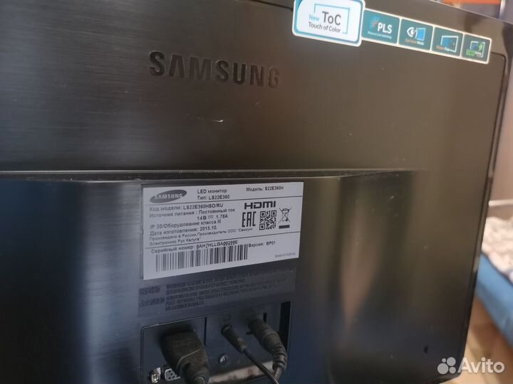 Монитор Samsung