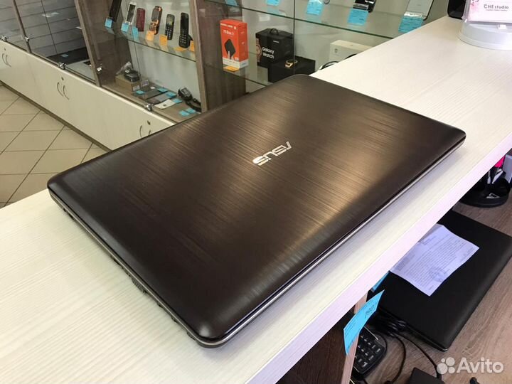 Ноутбук Asus 2020 + SSD