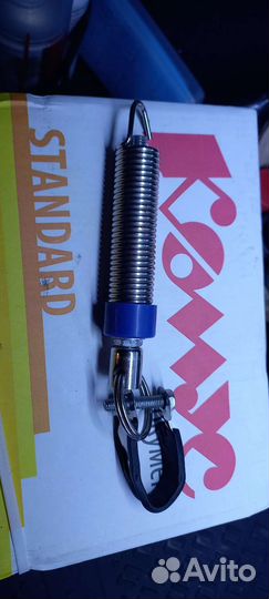 Пружина для багажника