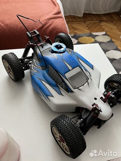 Машина на радиоуправлении с двс
