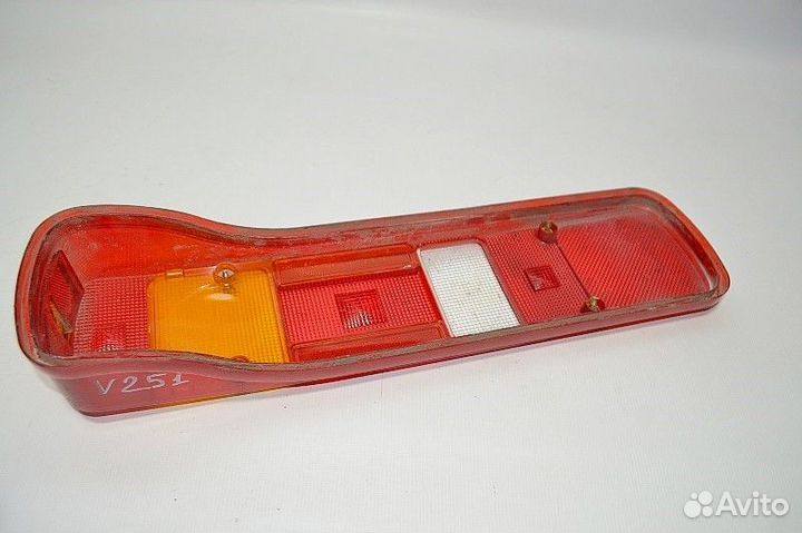 Стекло заднего фонаря, левого volvo FH (01.05)